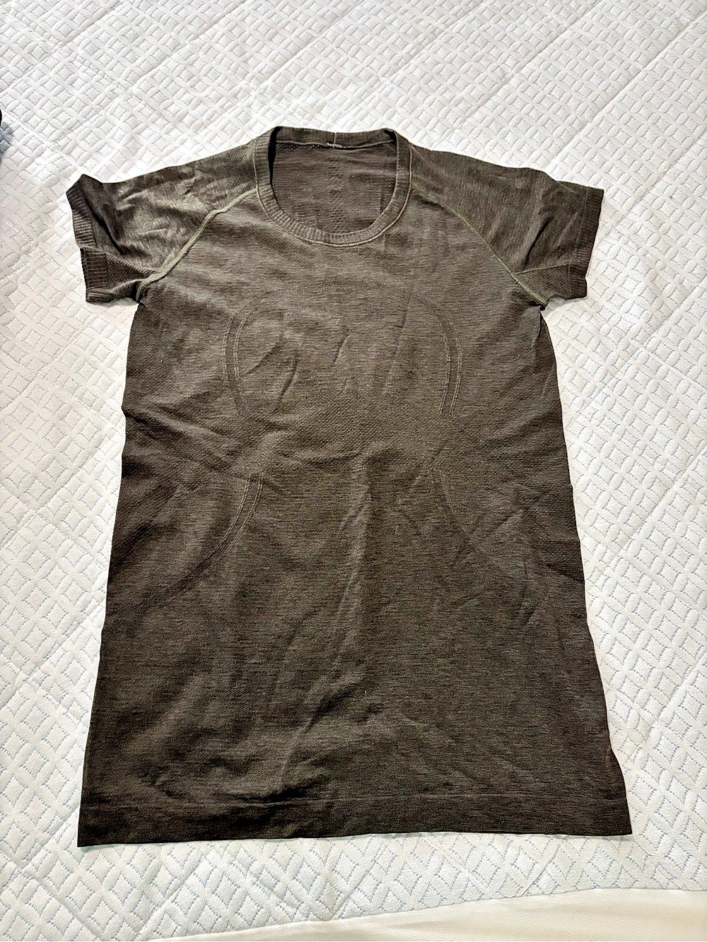 Lululemon Swiftly Tech Short Sleeve 2.0 dark olive